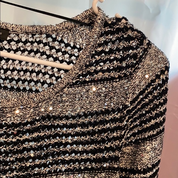 Sweater - Picture 4 of 4